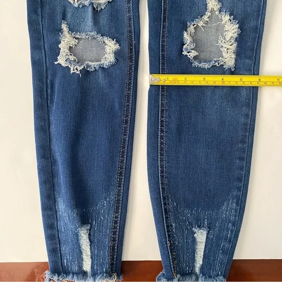 I & M Jeans | Women’s High Rise ripped Blue jeans Size 3 - Picture 9 of 12